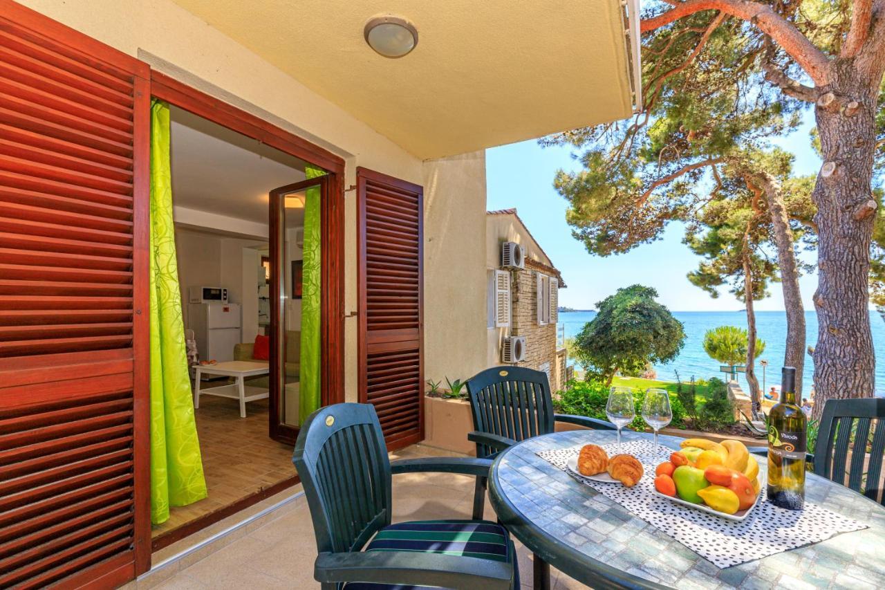 Al Mare Apartments Rovinj Eksteriør billede
