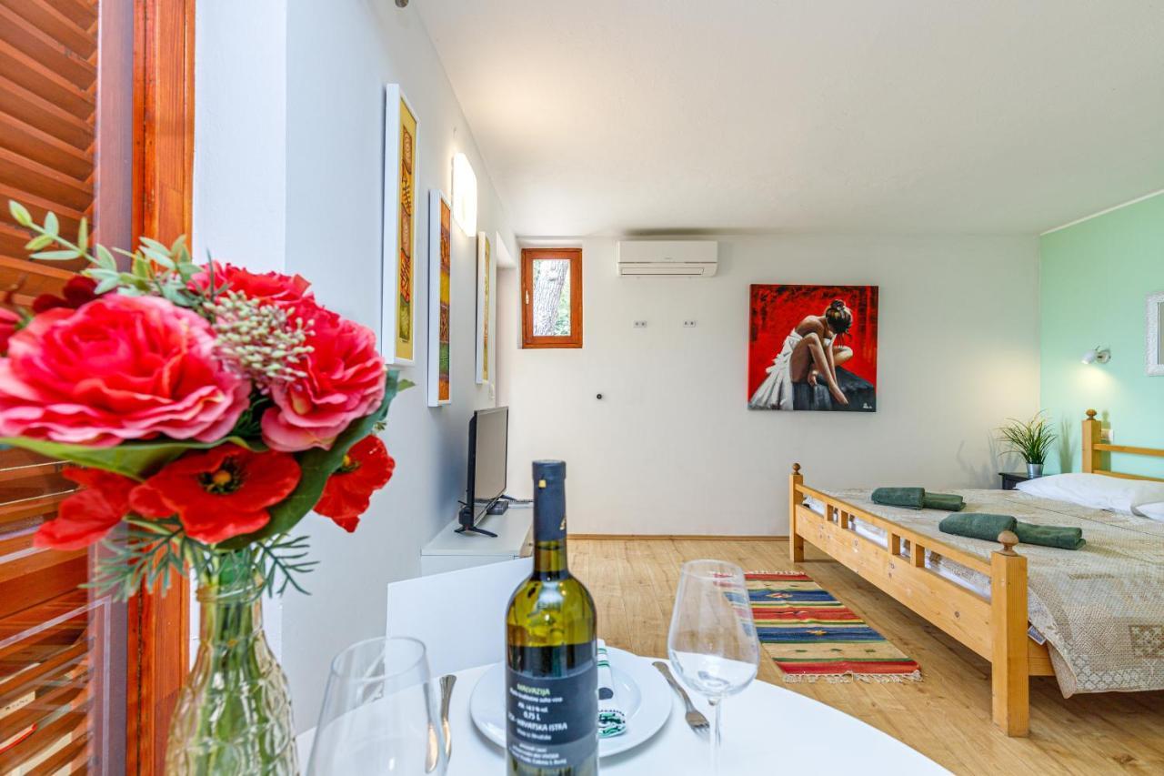 Al Mare Apartments Rovinj Eksteriør billede