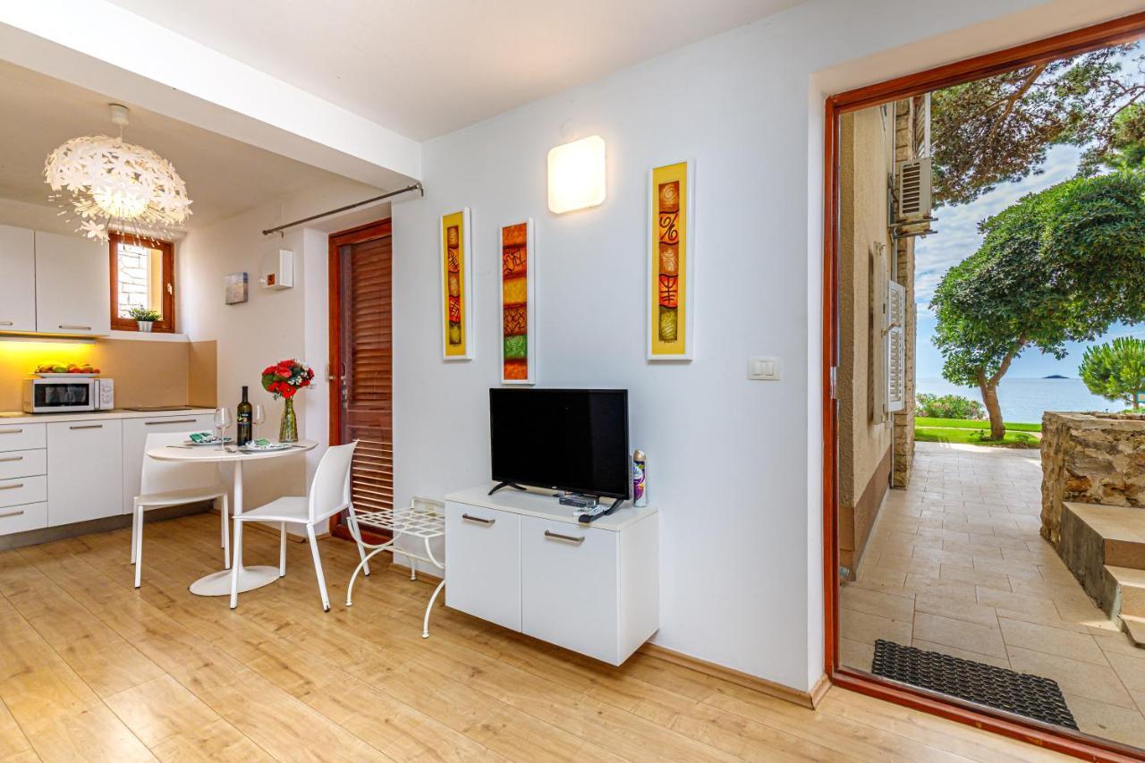 Al Mare Apartments Rovinj Eksteriør billede